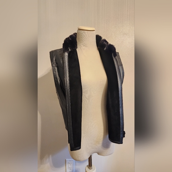 Leather vest - Picture 6 of 9